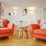 Victoria Apartment 3